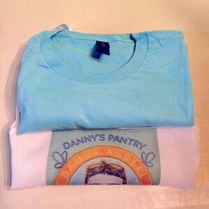 Danny’s Pantry Apron and T Shirt Men's Size L Blue 100% Cotton Short Sleeve  NEW